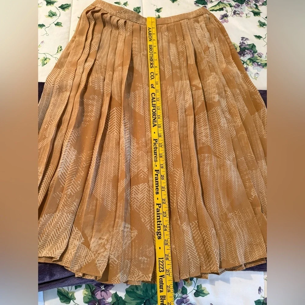 Halogen Print Pleated Skirt in Size 6
